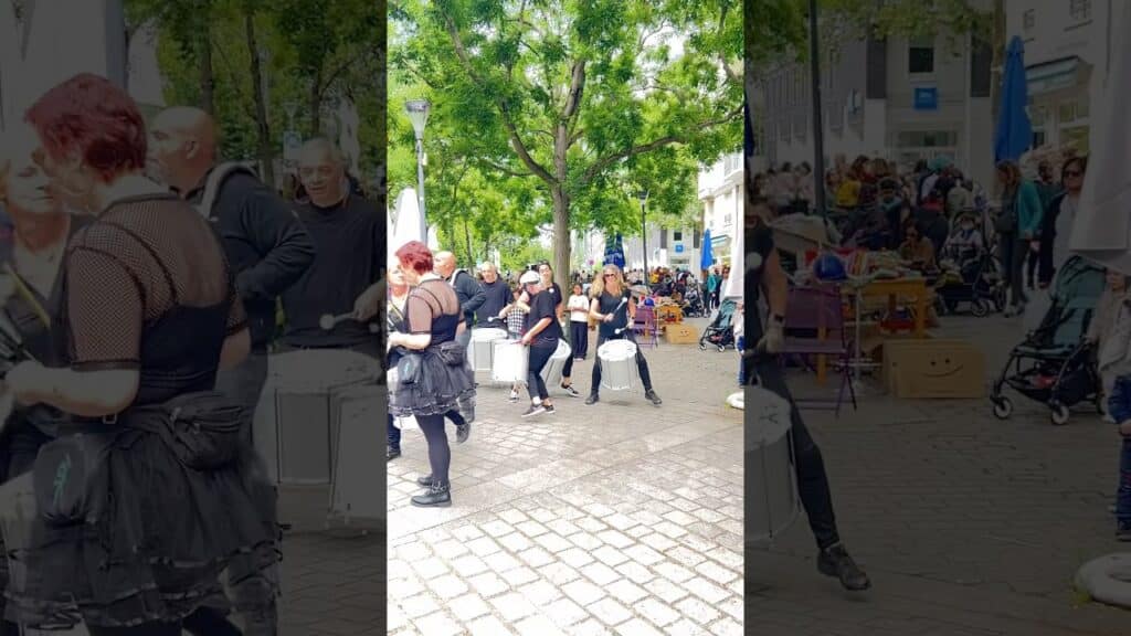 SuresnesBrocantes de Paris holiday enjoy subscribe youtubeshorts shorts share love 1024x576 1